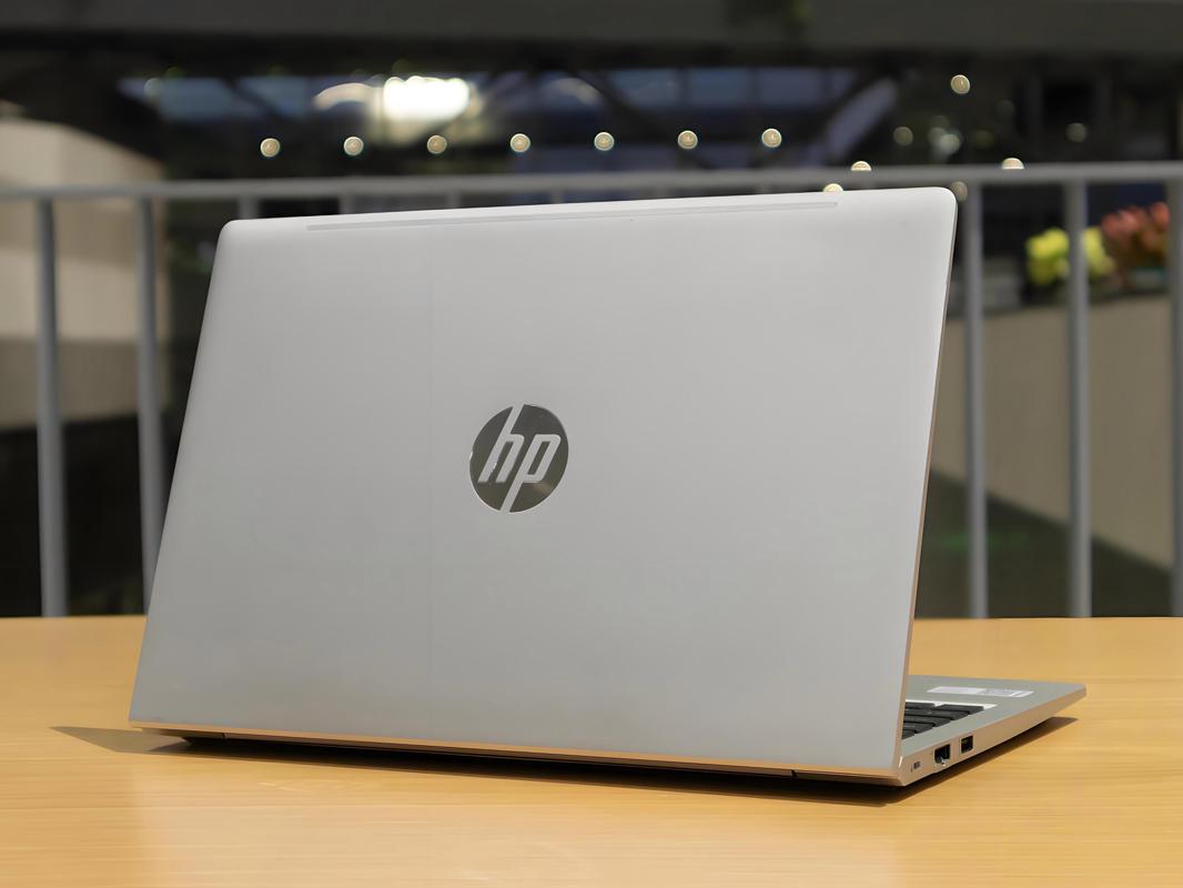 懂行人揭秘 華碩與惠普，兩大PC巨頭誰更值得你入手？